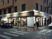 VENDESI LOCALE COMMERCIALE ZONA CROCETTA, TORINO