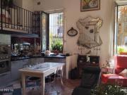 Vendesi Loft con cortile privato in corte interna