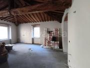Vendesi loft/open space a Carrara via Finelli, Centro città