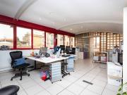 Vendesi loft/open space a Torino via Villa Giusti, 68,...