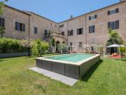 Vendesi palazzo a Fano via Castruccio Castracane, Centro...