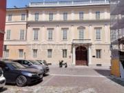 Vendesi palazzo a Parma piazzale Sanvitale, 1, Centro...