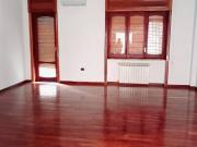 Vendesi quadrilocale a Caserta via Ludovico...