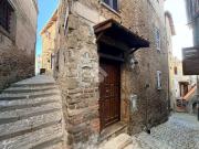 Vendesi casa indipendente a Cave via Rapello, 1