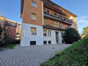 Vendesi quadrilocale a Cesano Boscone via Leonardo da...