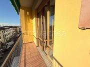 Vendesi quadrilocale a Firenze via Francesco Datini,...