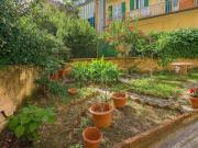 Vendesi quadrilocale a Firenze via Pompeo Neri, 1,...