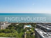 Vendesi quadrilocale a Jesolo viale Oriente, 112, Pineta