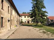 Vendesi quadrilocale a Milano via Selvanesco, 30, Chiesa...