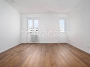 Vendesi quadrilocale a Milano via Valtellina, Farini