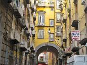 Vendesi quadrilocale a Napoli via Port'Alba, 17,...