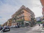 Vendesi quadrilocale a Roma via Gaetano Fuggetta, Villa...