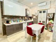 Vendesi quadrilocale a Roma via Trecate, Casalotti