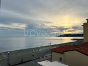 Vendesi quadrilocale a Varazze piazza Nello Bovani