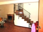 Vendesi trilocale a Varedo viale Brianza, 16