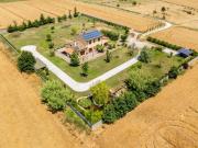 Vendesi rustico a Cascina