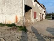 Vendesi rustico/casale/corte a Bondeno via Virgiliana, 263