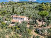 Vendesi rustico/casale/corte a Campiglia Marittima via...