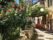 Vendesi rustico/casale/corte a Diano San Pietro via...