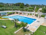Vendesi rustico/casale/corte a Locorotondo