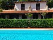 Vendesi rustico/casale/corte a Magione, Villa