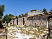 Vendesi rustico/casale/corte a Noto via Tommaso Fazello, 228