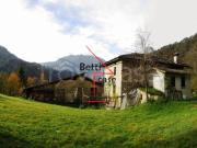 Vendesi rustico/casale/corte a Olmo al Brembo via...