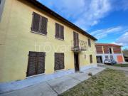 Vendesi rustico/casale/corte a Santo Stefano Belbo