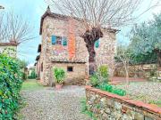 Vendesi rustico/casale/corte a Strada in Chianti, Greve...