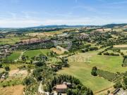 Vendesi rustico/casale/corte a Torrita, Torrita di Siena