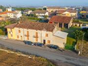 Vendesi rustico/casale/corte a Verona via g. Verdi, 127,...