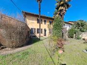 Vendesi rustico/casale/corte a Villa San Secondo via...