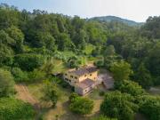 Vendesi rustico/casale/corte a Volterra