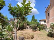 Vendesi stabile/palazzo a Roma via Albi, Centro Giano