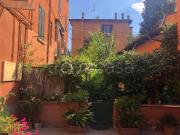 Vendesi trilocale a Bologna via San Mamolo, Colli...
