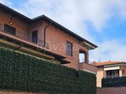 Vendesi trilocale a Castelnuovo Rangone via Rosario...