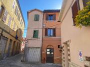 Vendesi trilocale a Fabriano vicolo Castrica 26