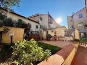 Vendesi trilocale a Firenze via Senese, 189, Due Strade...