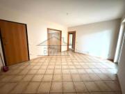 Vendesi trilocale a Giugliano in Campania via Giuseppe...