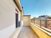 Vendesi trilocale a Milano via Valazze, 99, Città Studi