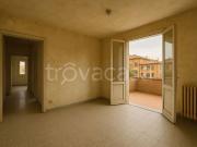 Vendesi trilocale a Modena via Degli Adelardi, Centro...