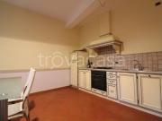 Vendesi trilocale a Perugia via 14 Settembre, 17, Centro...