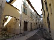 Vendesi trilocale a Rieti via Centurioni