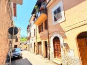 Vendesi trilocale a Rieti via delle Stelle, 52