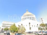 Vendesi trilocale a Roma piazza San Giovanni Bosco,...