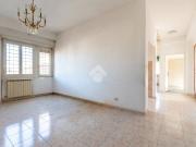 Vendesi trilocale a Roma via clemente ix, 22, Battistini...