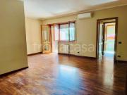 Vendesi trilocale a Roma via dei Due Ponti, 187, Cassia...