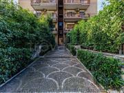 Vendesi trilocale a Roma via di Scorticabove, 45, San...