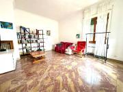 Vendesi trilocale a Roma via Monte Fantino, Città Giardino