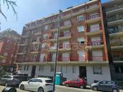 Vendesi trilocale a Torino via Alfonso Ogliaro, 15,...